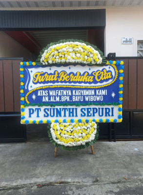 Papan Bunga Duka di Gunung Lingai